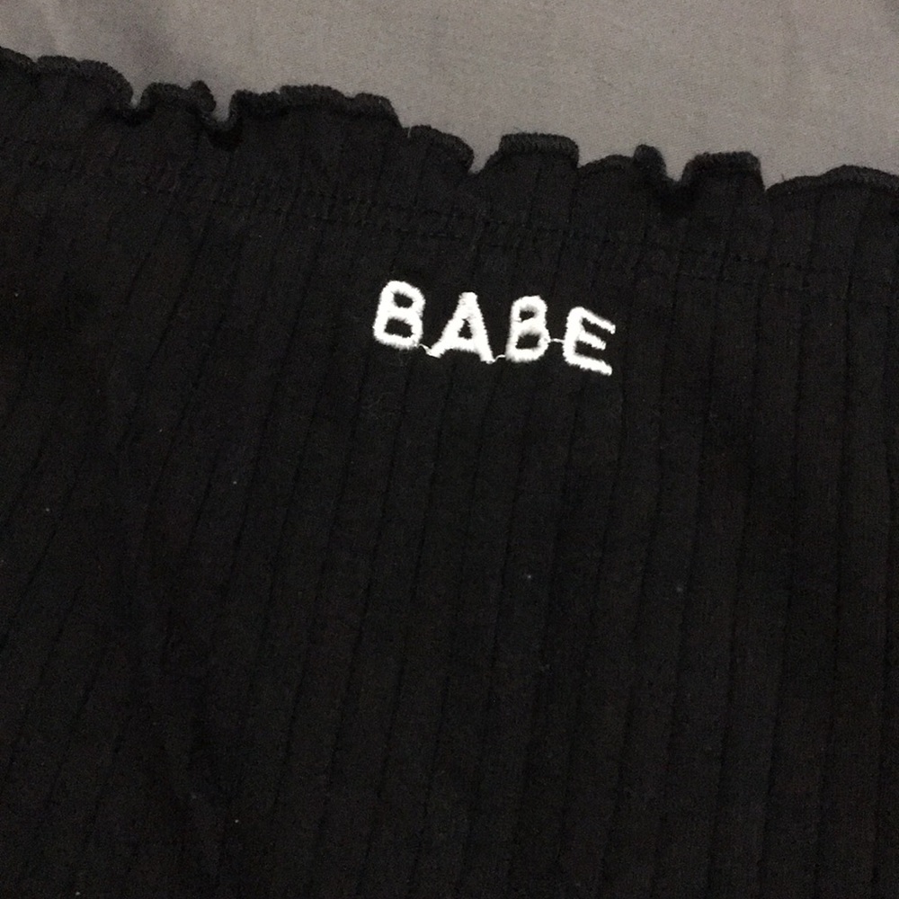 Babe long sleeve black crop top - Picture 2 of 2